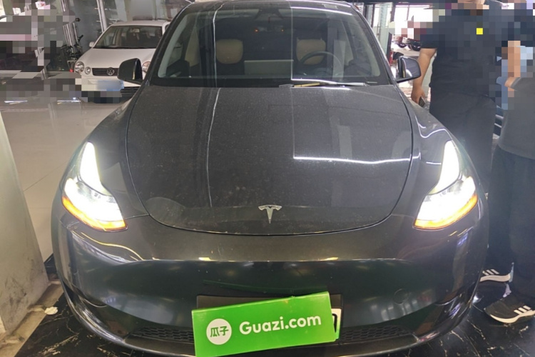 Tesla Model Y 2024 #3 Tesla Model Y 2024 car image #3