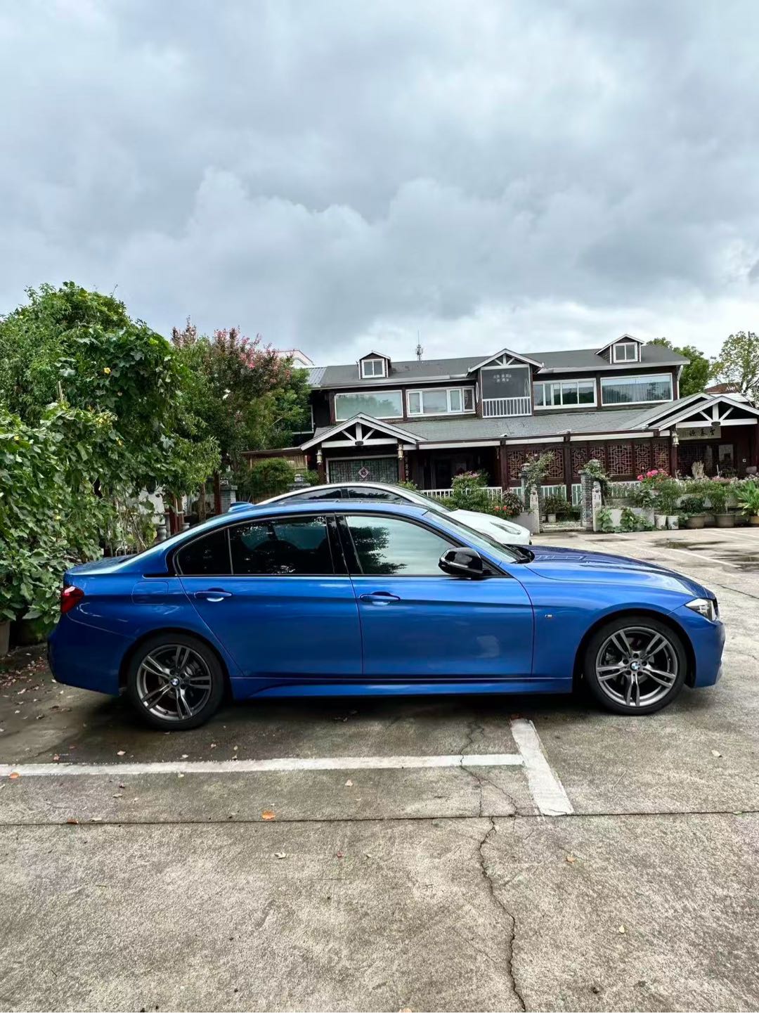 BMW 3 Series 2018 #4 BMW 3 Series 2018 car image #4
