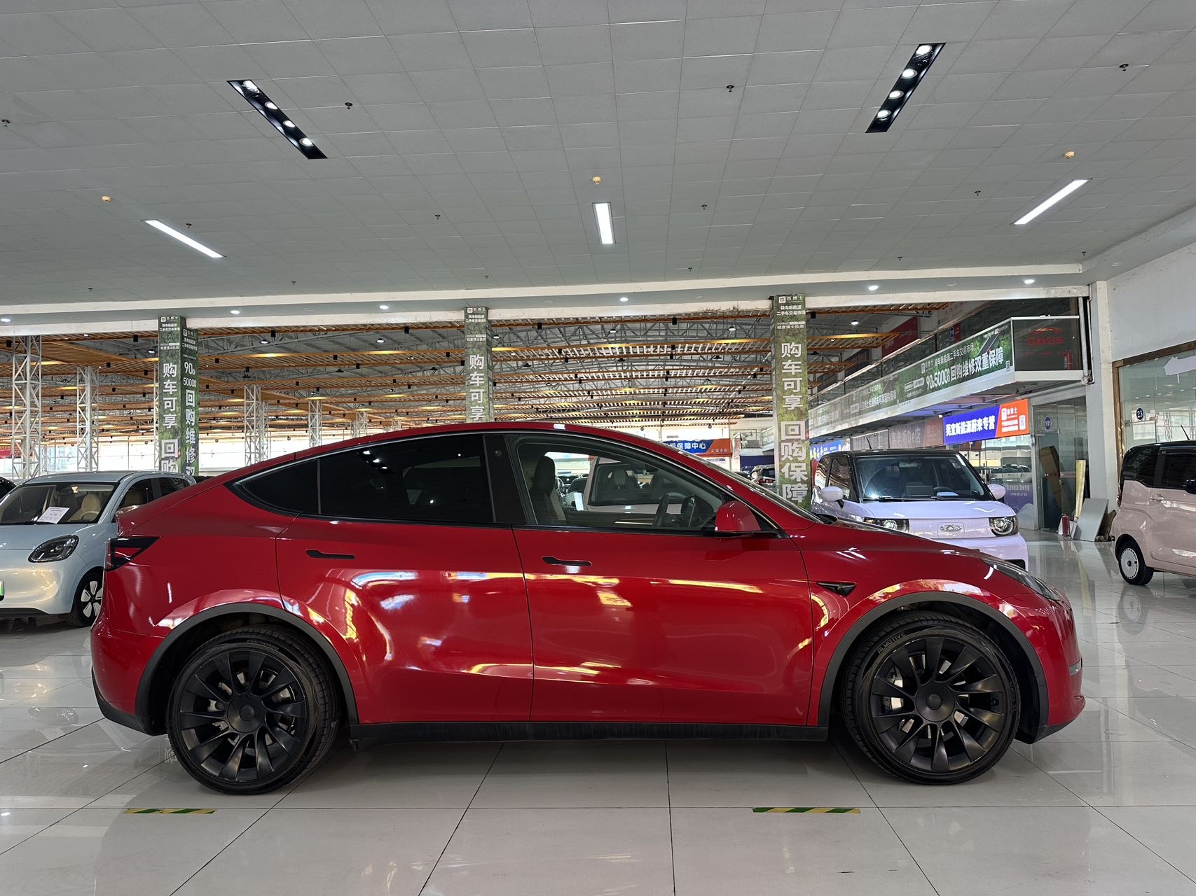 Tesla Model Y 2021 #4 Tesla Model Y 2021 car image #4