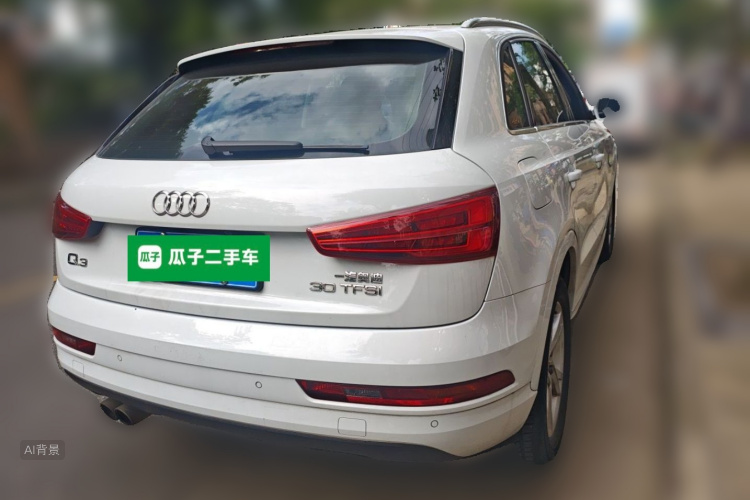 Audi Q3 2018 car image #7