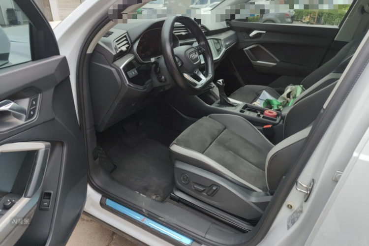 Audi Q3 2021 immagine di auto #18