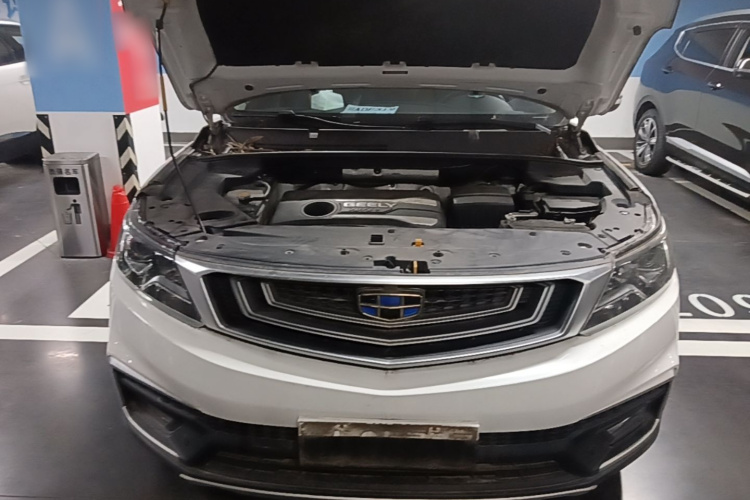 GEELY Vision X6 2018 immagine di auto #20