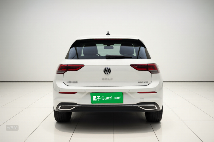 Volkswagen Golf 2024 car image #6