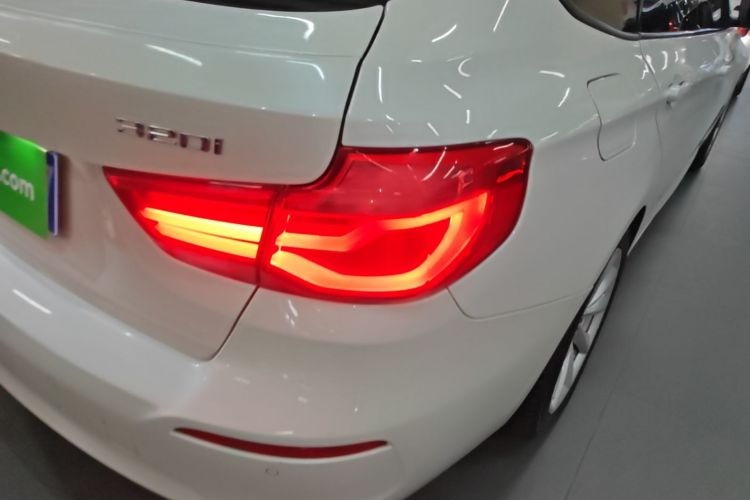 BMW 3 Series GT 2018 #8 BMW 3 Series GT 2018 car image #8