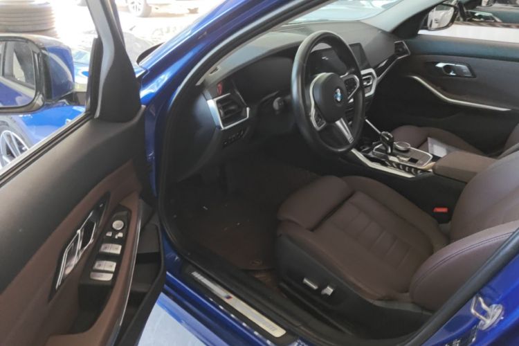 BMW 3 Series 2021 imagen de coche #16