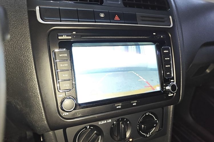 Volkswagen Polo 2017 #13 Volkswagen Polo 2017 car image #13