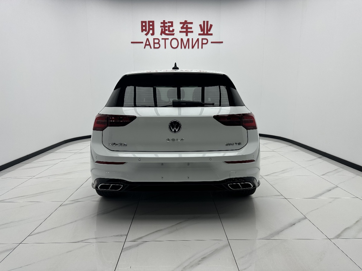 Volkswagen Golf 2022 car image #10