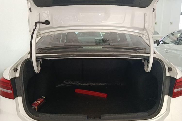 Volkswagen Lavida 2019 car image #21