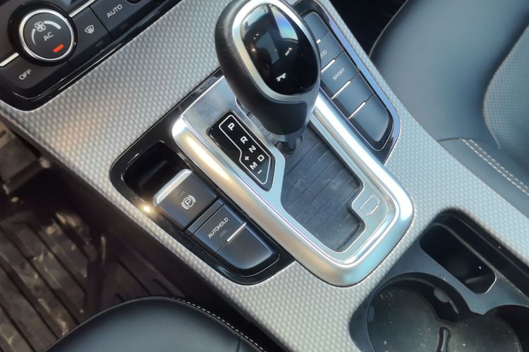 GEELY Emgrand GS 2018 #14 GEELY Emgrand GS 2018 car image #14