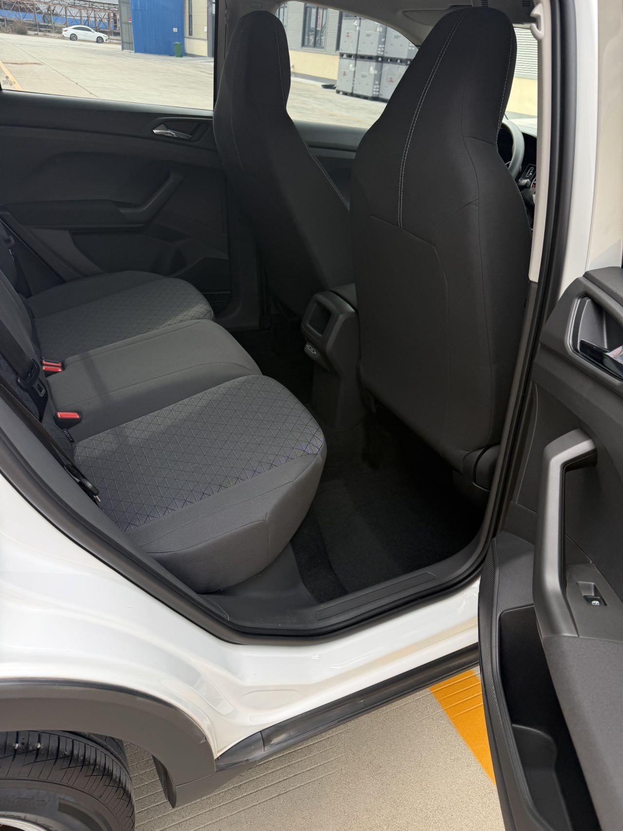 Volkswagen T-Cross 2021 #8 Volkswagen T-Cross 2021 car image #8