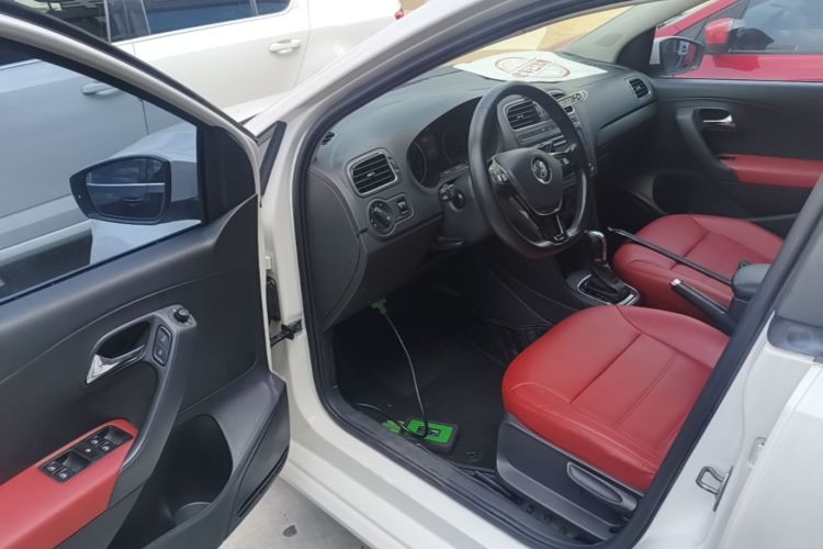 Volkswagen Polo 2017 #16 Volkswagen Polo 2017 car image #16