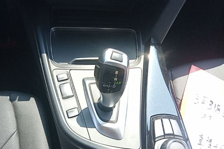 BMW 3 Series 2017 #21 BMW 3 Series 2017 immagine di auto #21