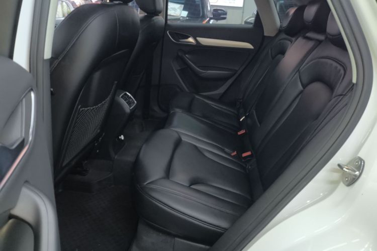Audi Q3 2017 #17 Audi Q3 2017 car image #17