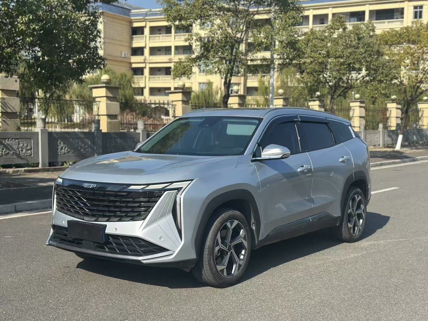 GEELY Boyue L 2023 car image 