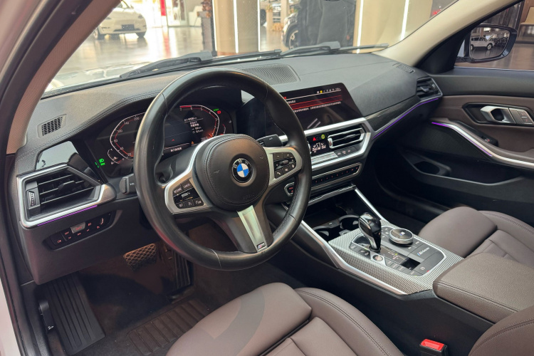 BMW 3 Series 2021 #12 BMW 3 Series 2021 car image #12