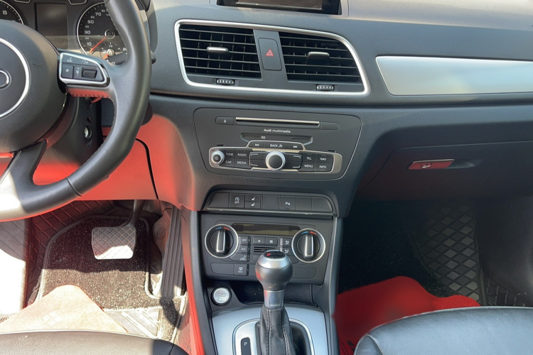 Audi Q3 2019 #18 Audi Q3 2019 car image #18