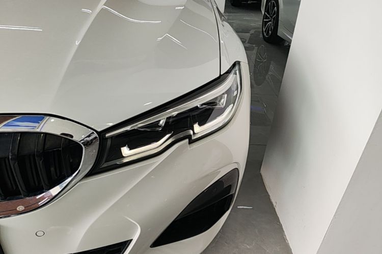 BMW 3 Series 2021 #23 BMW 3 Series 2021 car image #23