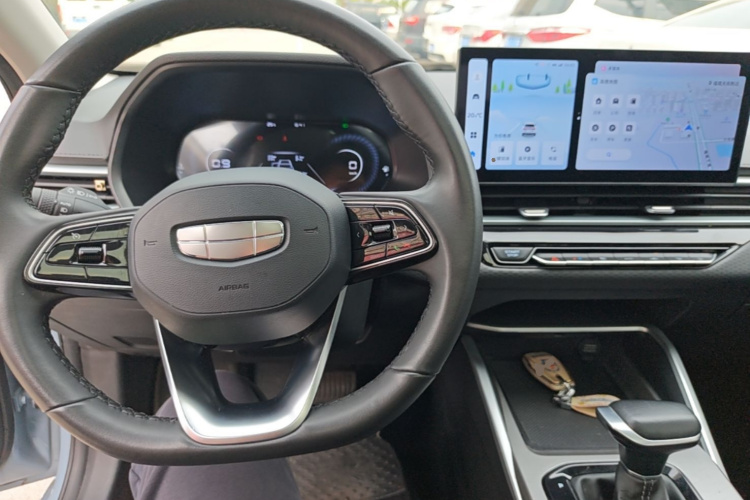 GEELY Emgrand 2025 #10 GEELY Emgrand 2025 car image #10