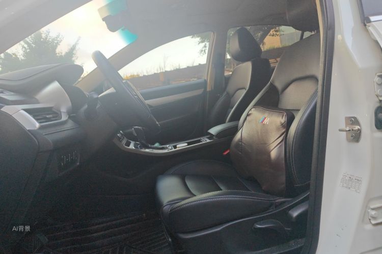 GEELY Emgrand 2018 car image #17