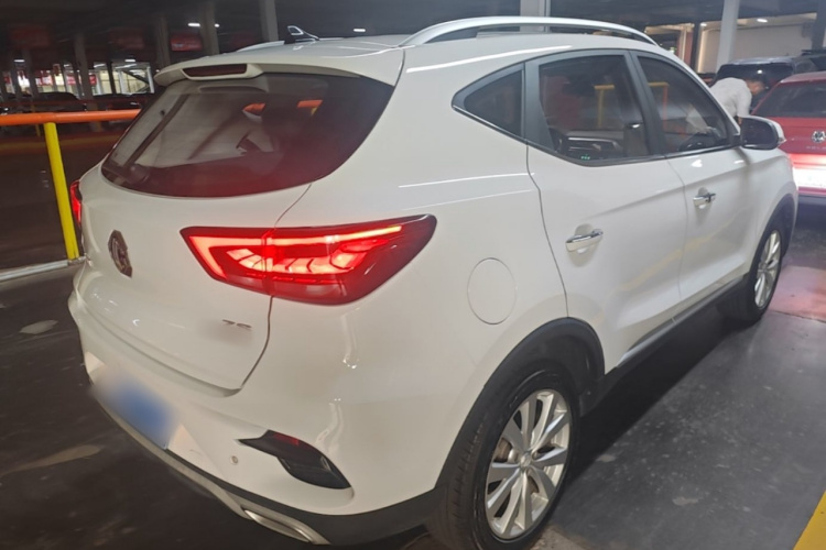 MG ZS 2023 car image #7
