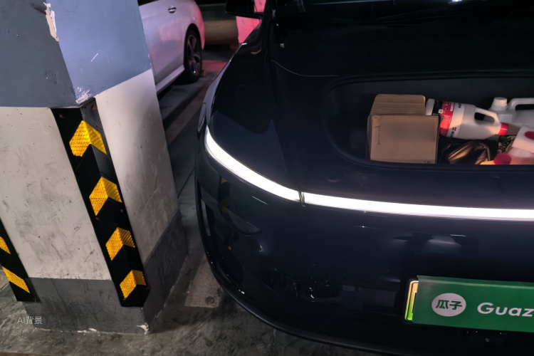 Tesla Model Y 2025 car image #8