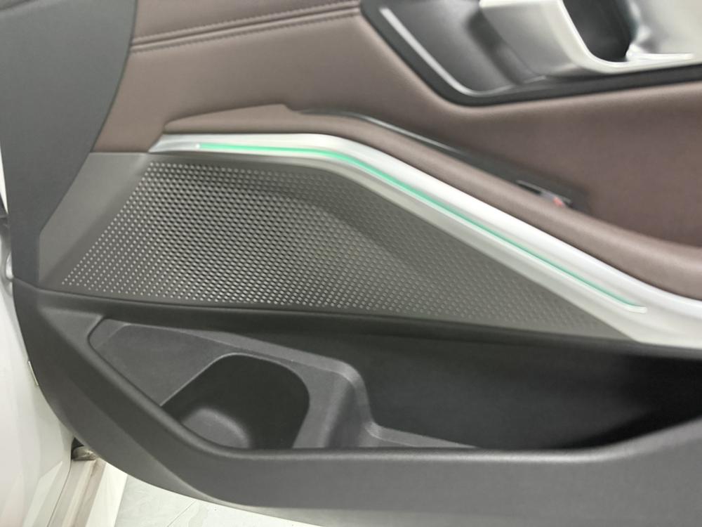 BMW 3 Series 2019 #15 BMW 3 Series 2019 car image #15