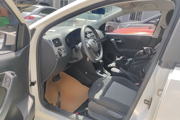 Volkswagen Polo 2019 #16 Volkswagen Polo 2019 car image #16