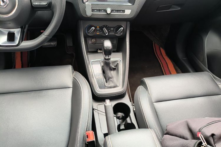 MG ZS 2019 car image #14