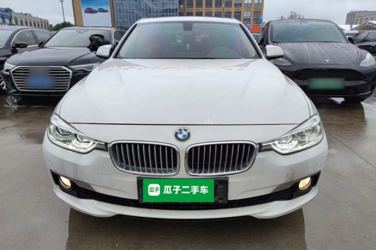 BMW 3 Series 2019 car image #3