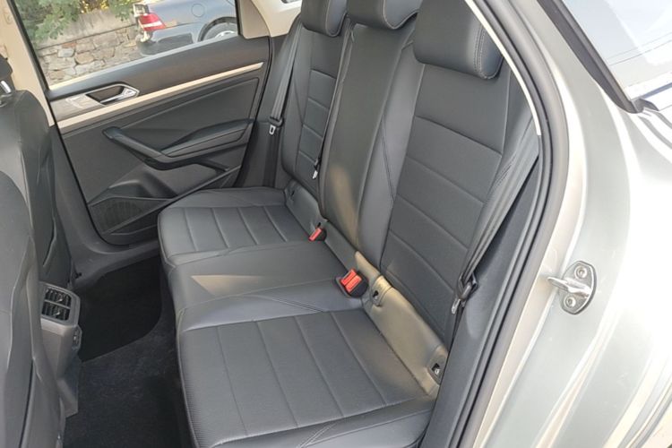 Volkswagen Lavida 2019 #13 Volkswagen Lavida 2019 car image #13