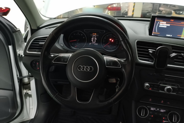 Audi Q3 2017 #14 Audi Q3 2017 car image #14