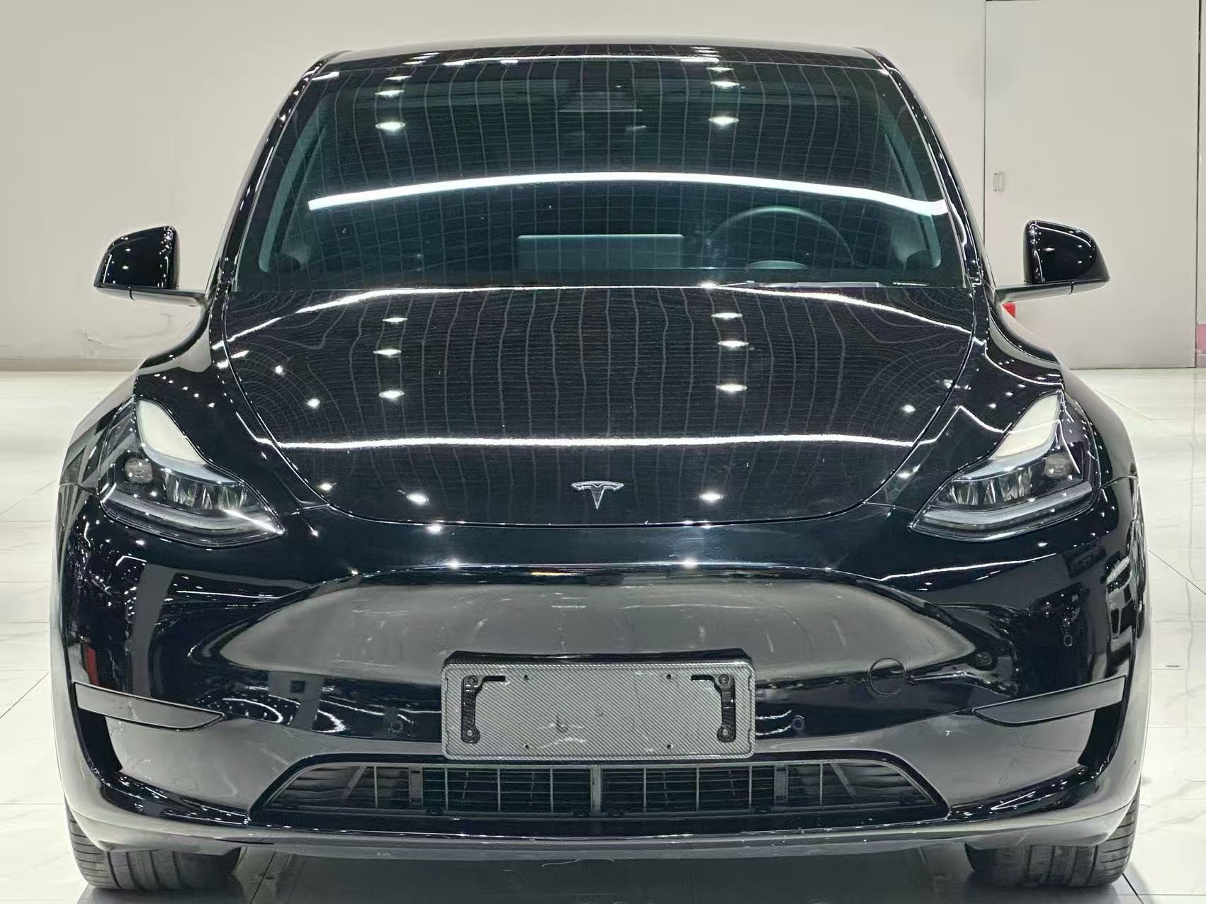 Tesla Model Y 2023 #3 Tesla Model Y 2023 car image #3