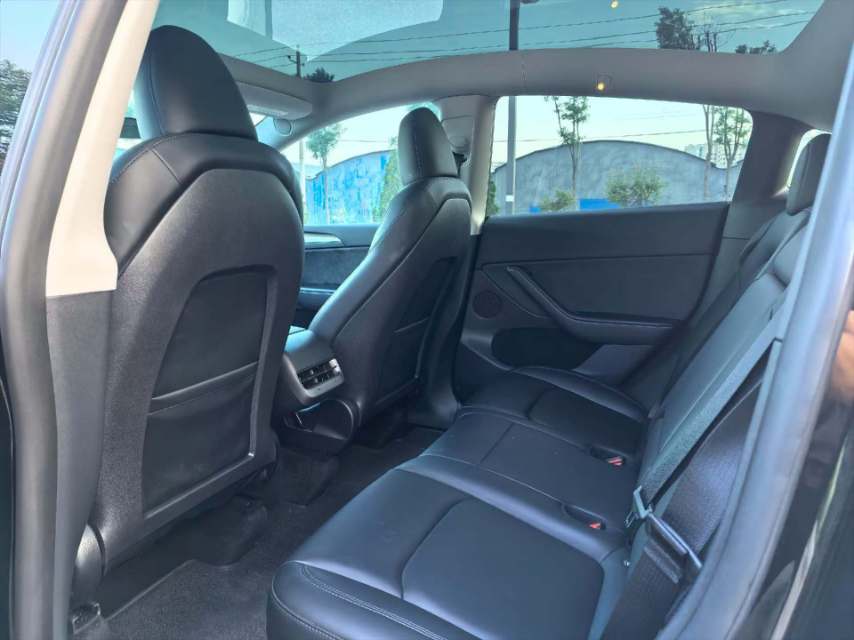 Tesla Model Y 2023 #6 Tesla Model Y 2023 immagine di auto #6