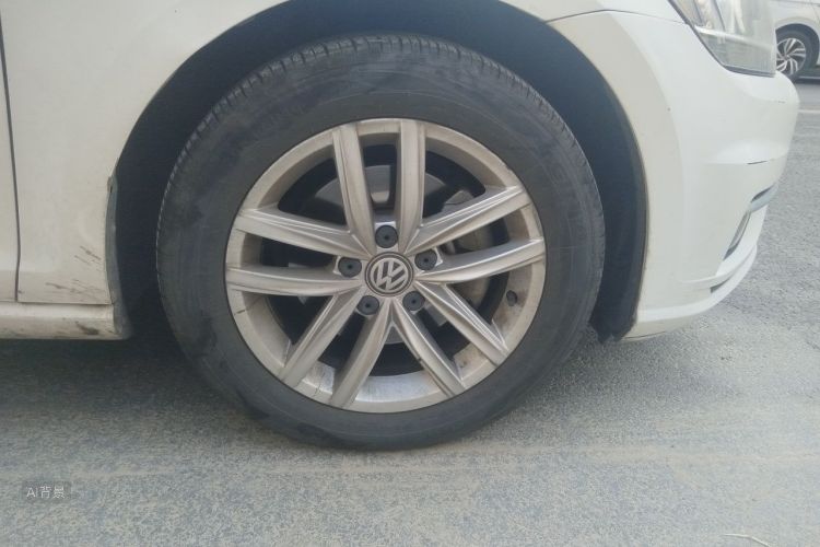 Volkswagen Golf 2020 imagen de coche #9