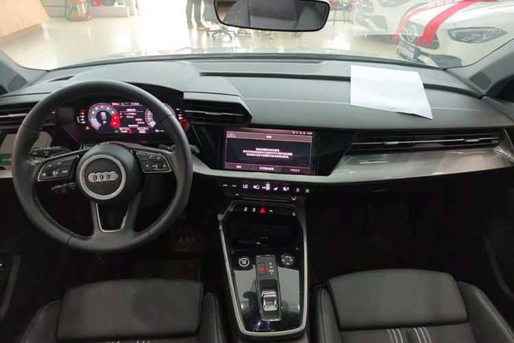 Audi A3 2022 immagine di auto #10