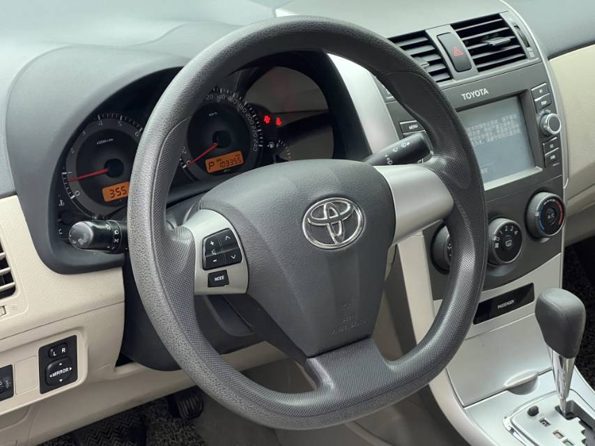 Toyota Corolla 2014 #9 Toyota Corolla 2014 car image #9