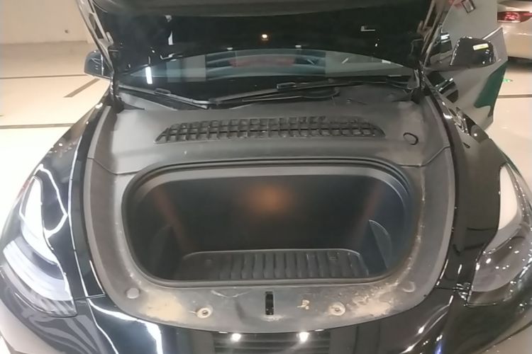Tesla Model Y 2023 #20 Tesla Model Y 2023 car image #20