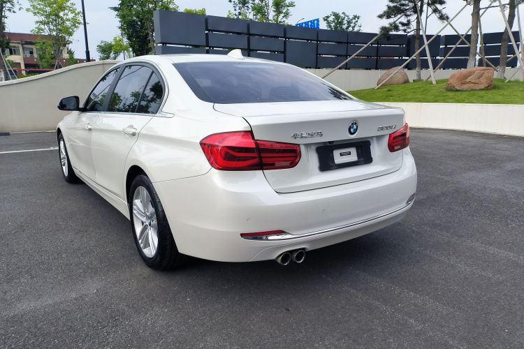 BMW 3 Series 2017 #7 BMW 3 Series 2017 car image #7