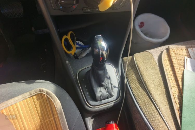 Volkswagen Polo 2019 car image #16