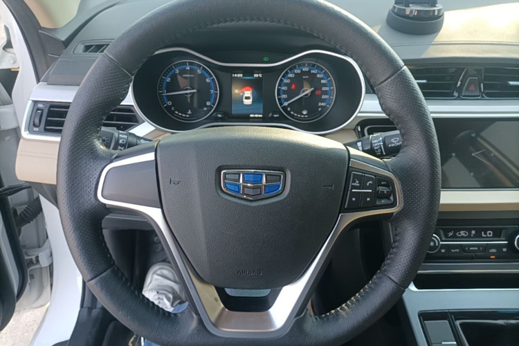 GEELY Emgrand 2019 #11 GEELY Emgrand 2019 car image #11
