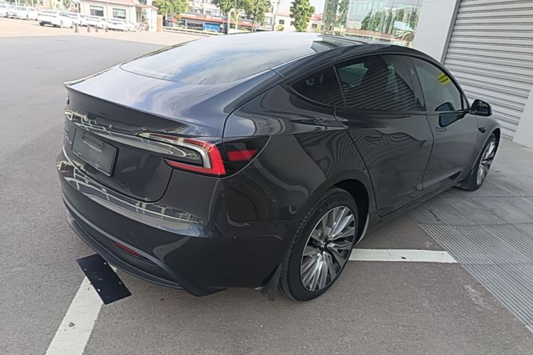 Tesla Model 3 2024 #5 Tesla Model 3 2024 car image #5