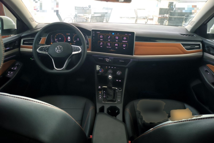 Volkswagen Bora 2025 car image #10