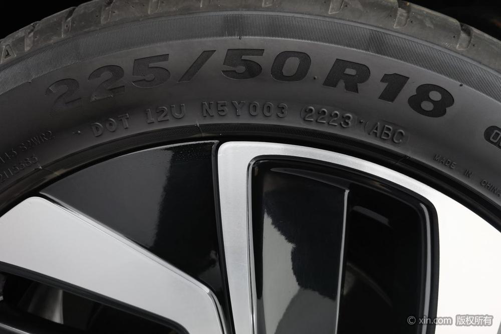 Volkswagen Tharu 2023 car image #8