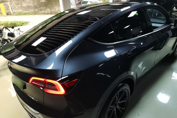 Tesla Model Y 2024 #7 Tesla Model Y 2024 car image #7