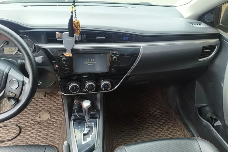 Toyota Corolla 2017 car image #13