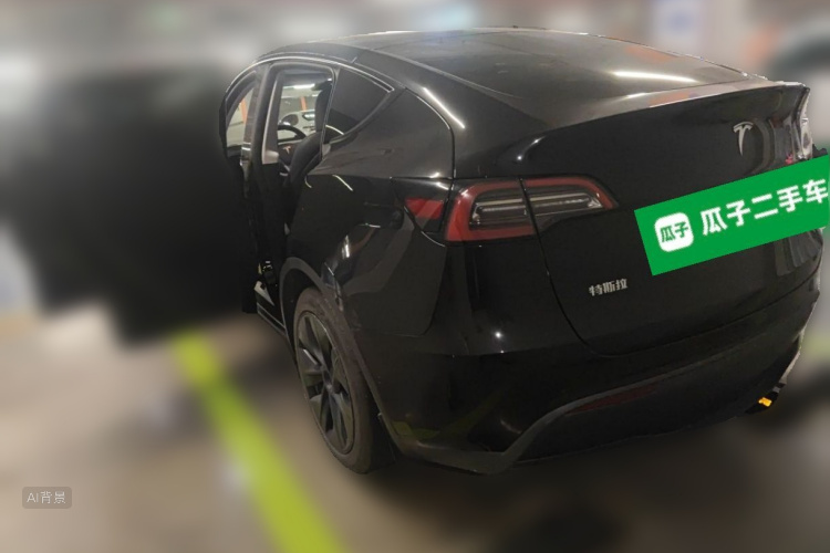 Tesla Model Y 2023 car image #5