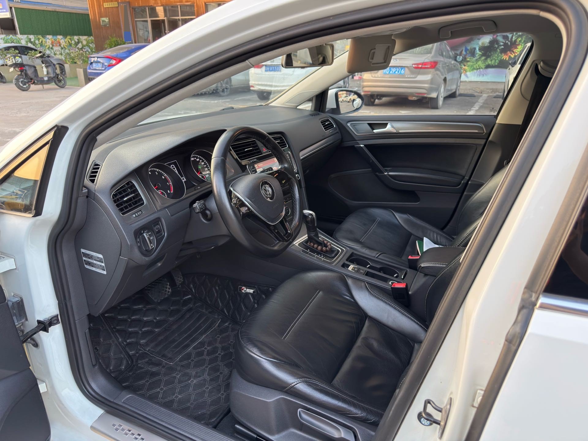 2014 image de voiture #9