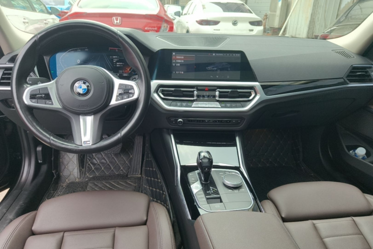 BMW 3 Series 2020 #10 BMW 3 Series 2020 car image #10