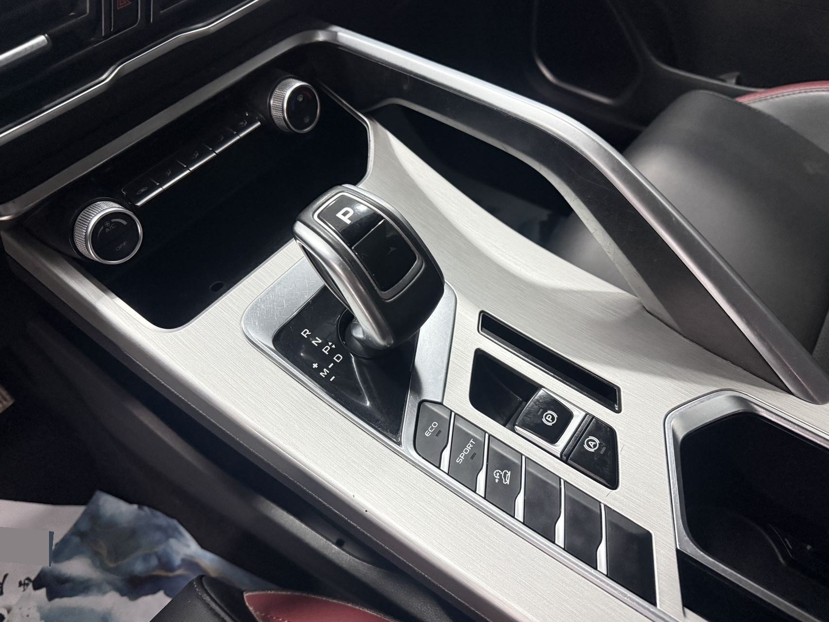 GEELY Coolray 2021 car image #6