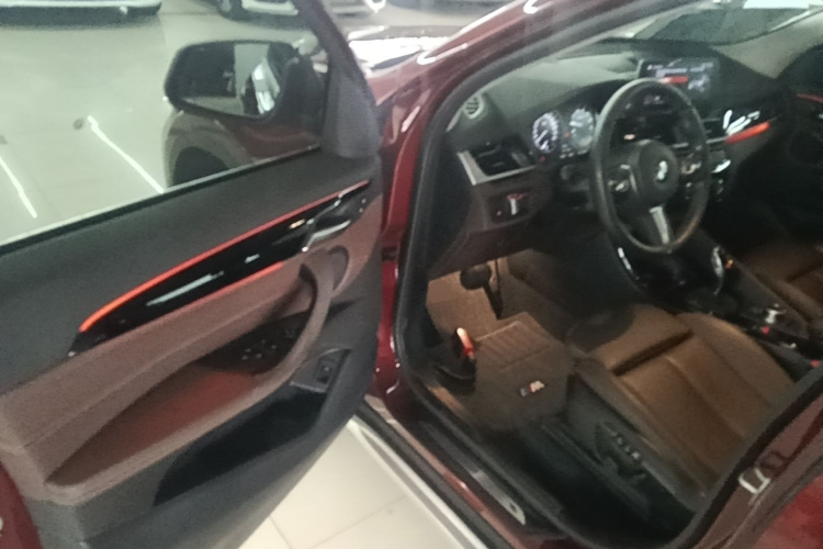 BMW X1 2019 car image #16